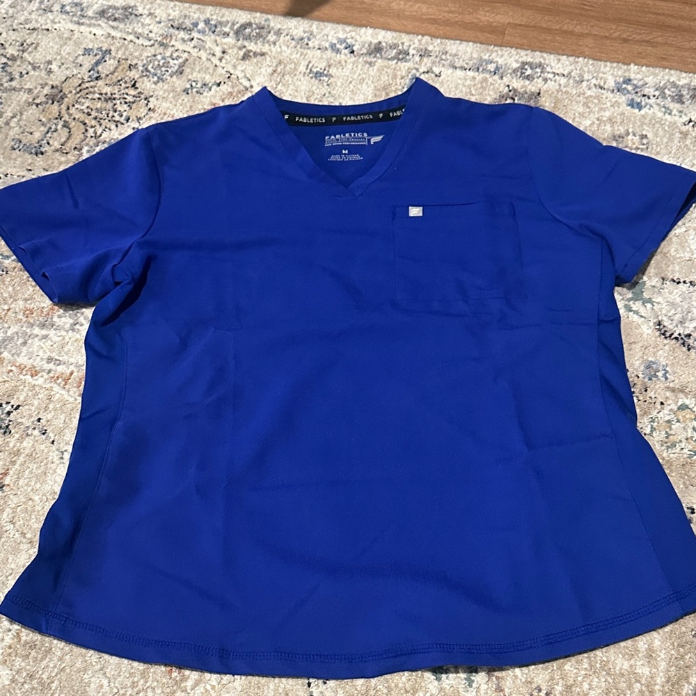 Fabletics Galaxy Blue Scrub Top size Medium